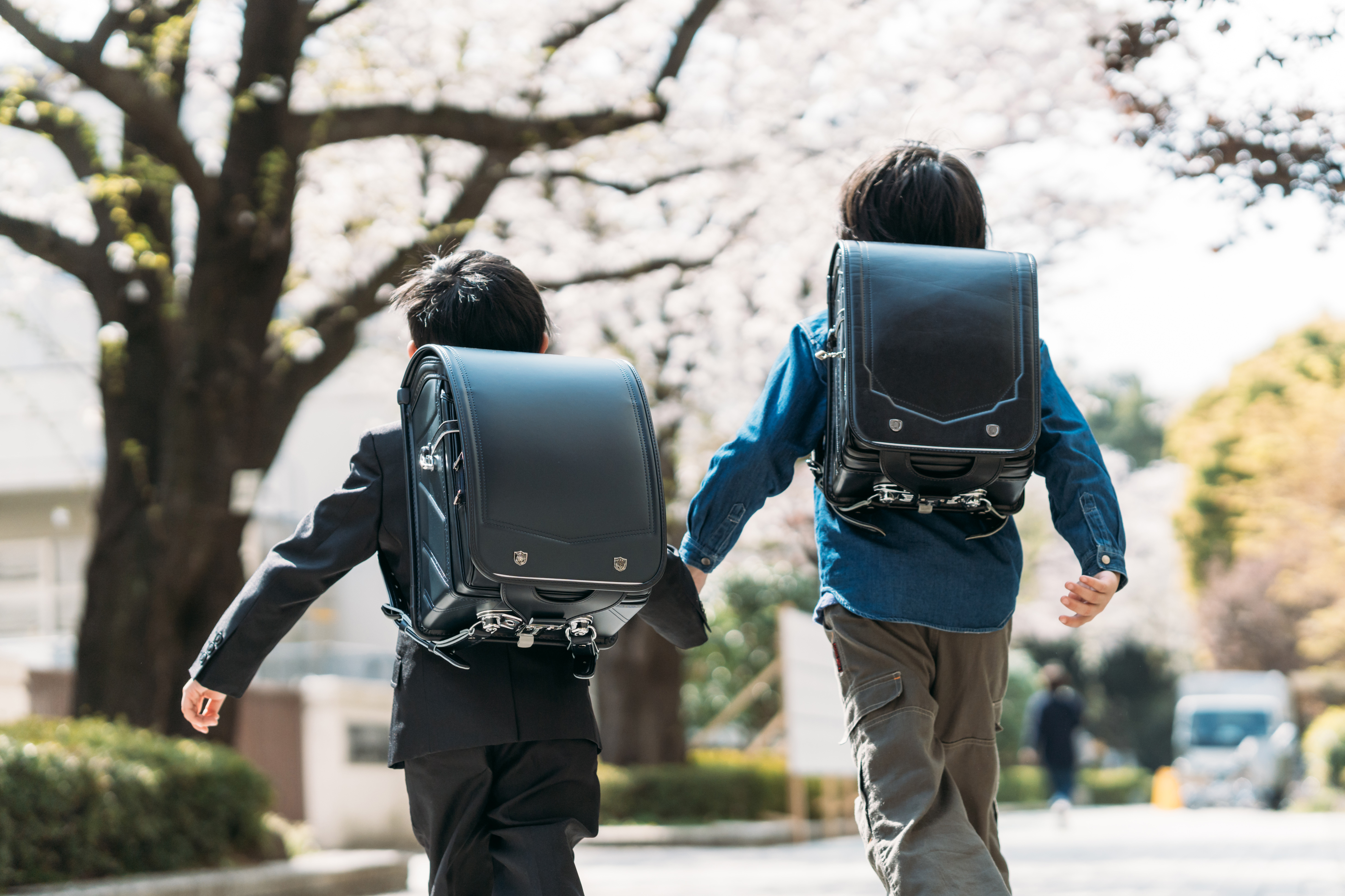 登下校中の子どもの見守り